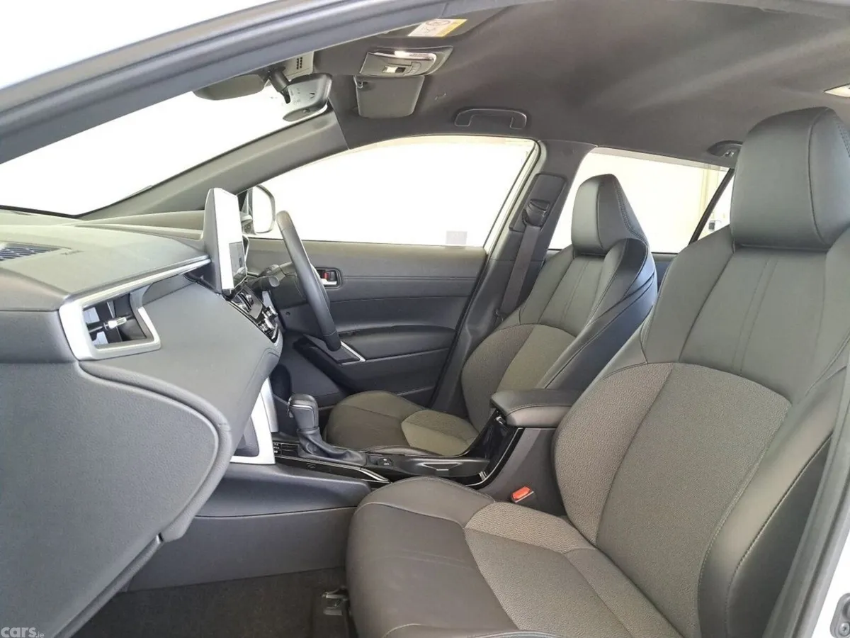 Toyota Corolla Cross SUV, Petrol Hybrid, 2024, White