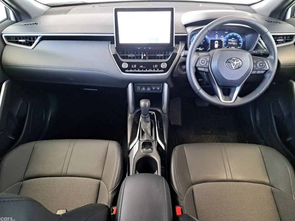 Toyota Corolla Cross SUV, Petrol Hybrid, 2024, White