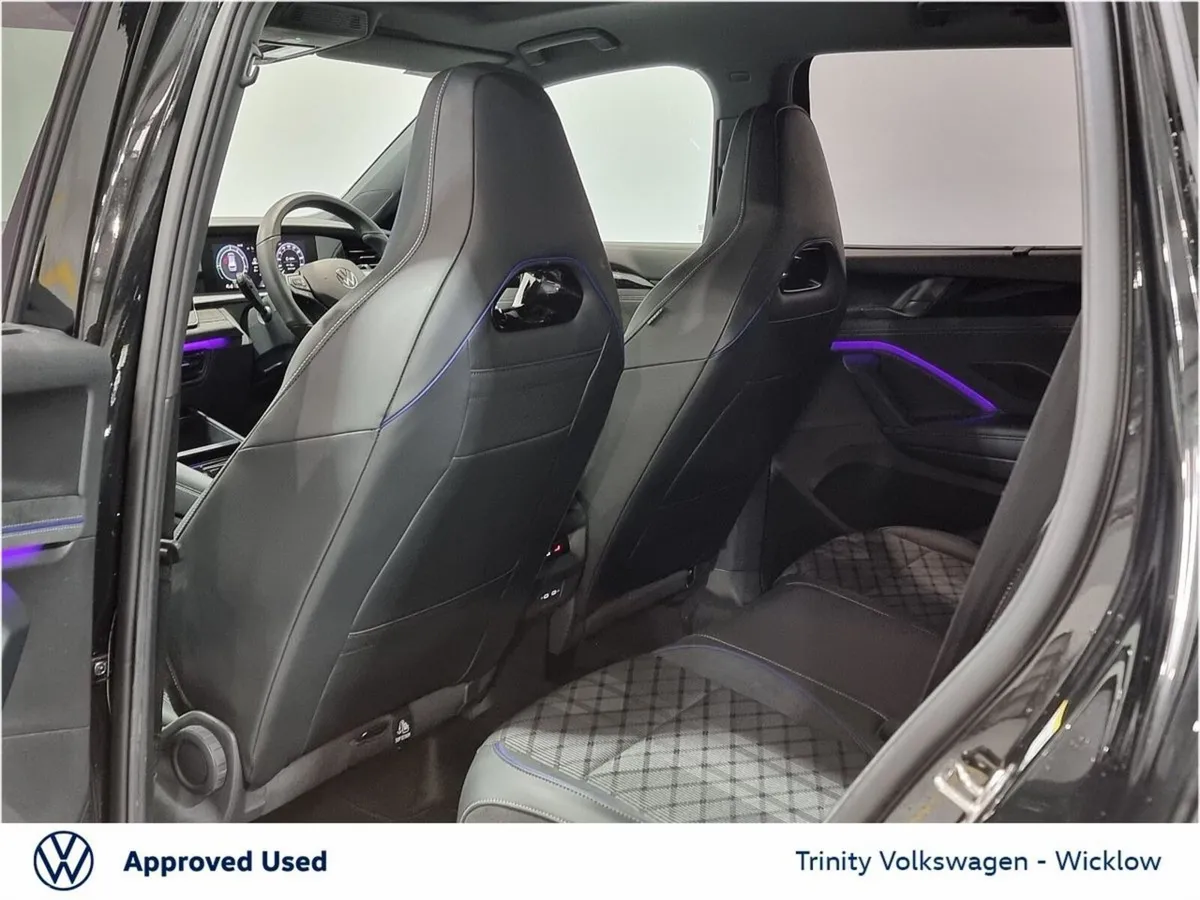 Volkswagen Tayron Estate, Petrol Plug-in Hybrid, 2026, Black