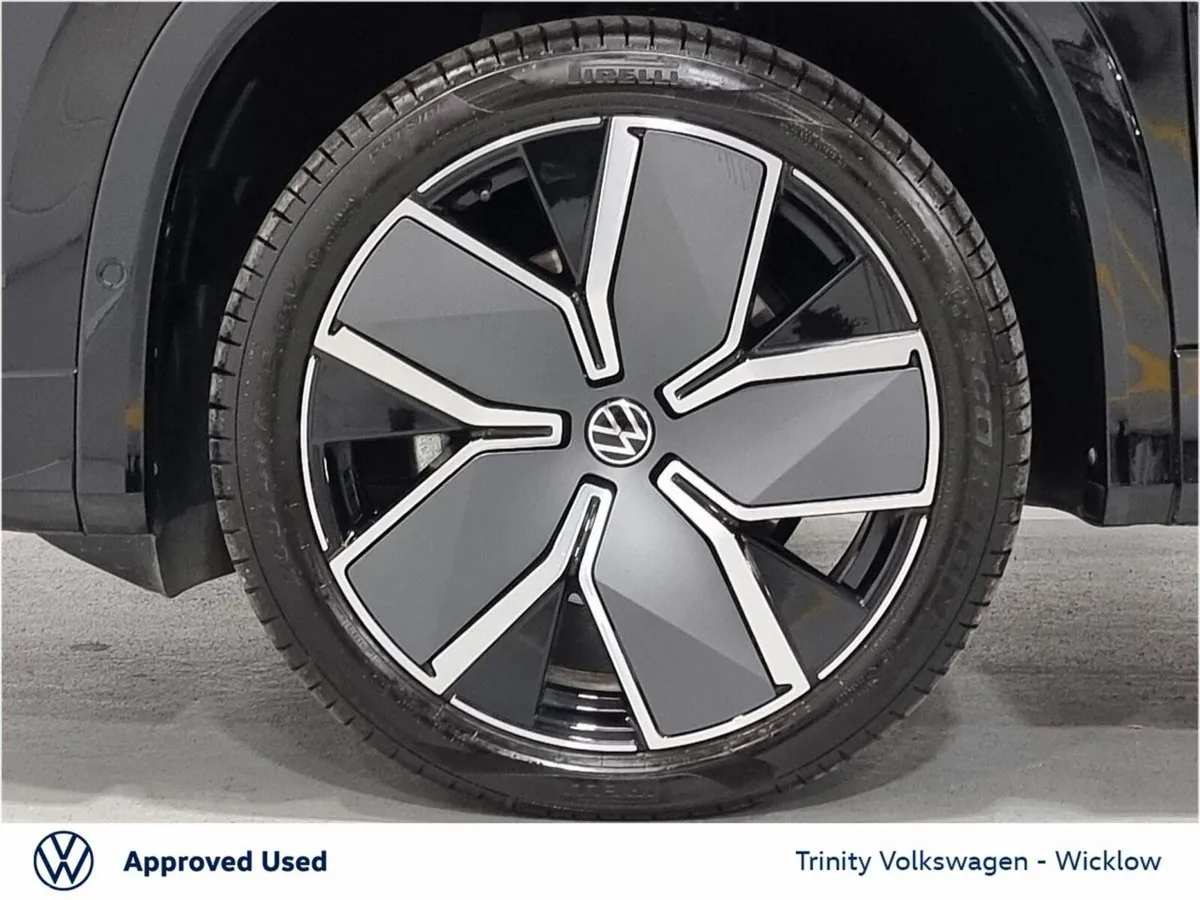 Volkswagen Tayron Estate, Petrol Plug-in Hybrid, 2026, Black