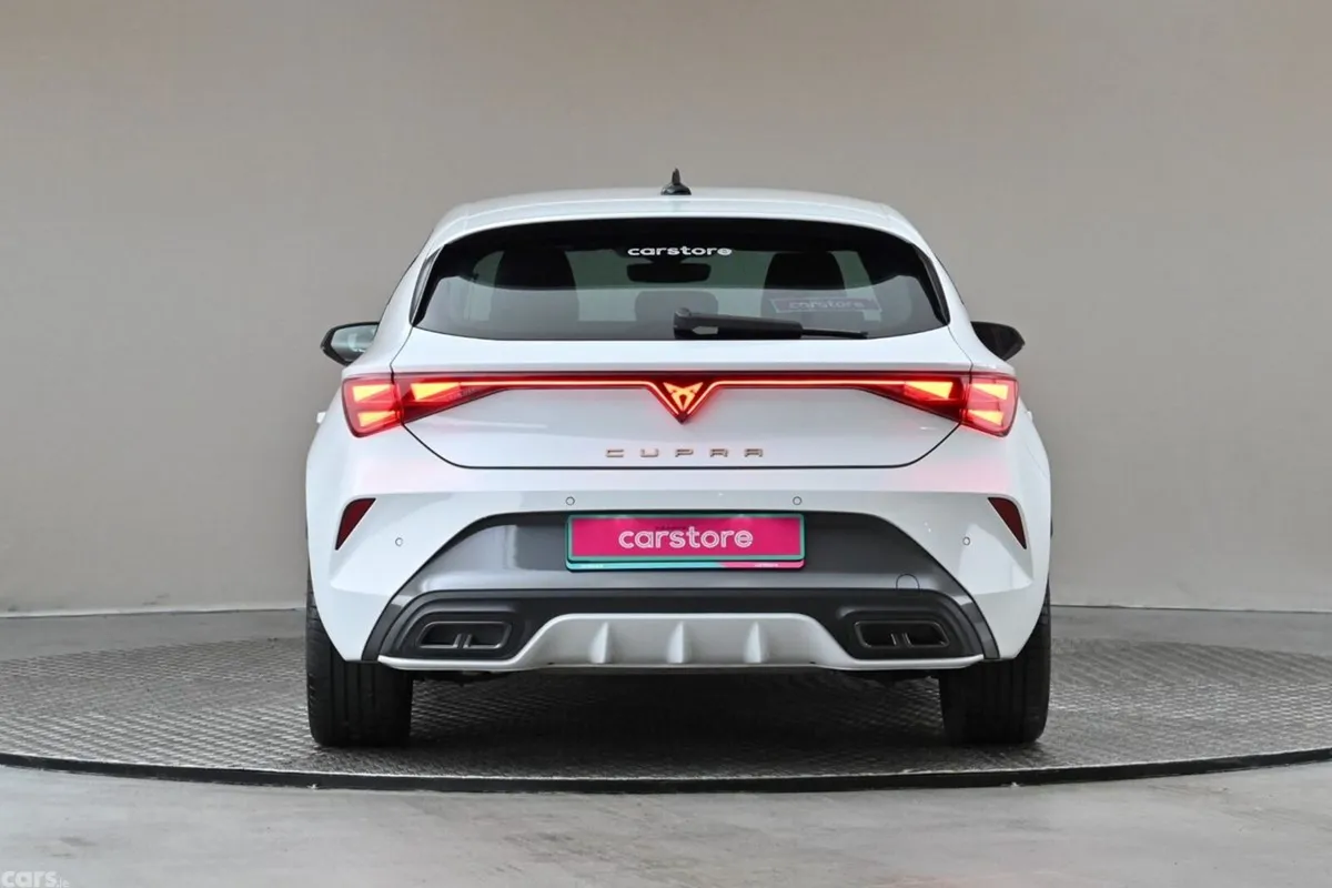 Cupra Leon Hatchback, Petrol, 2025, White