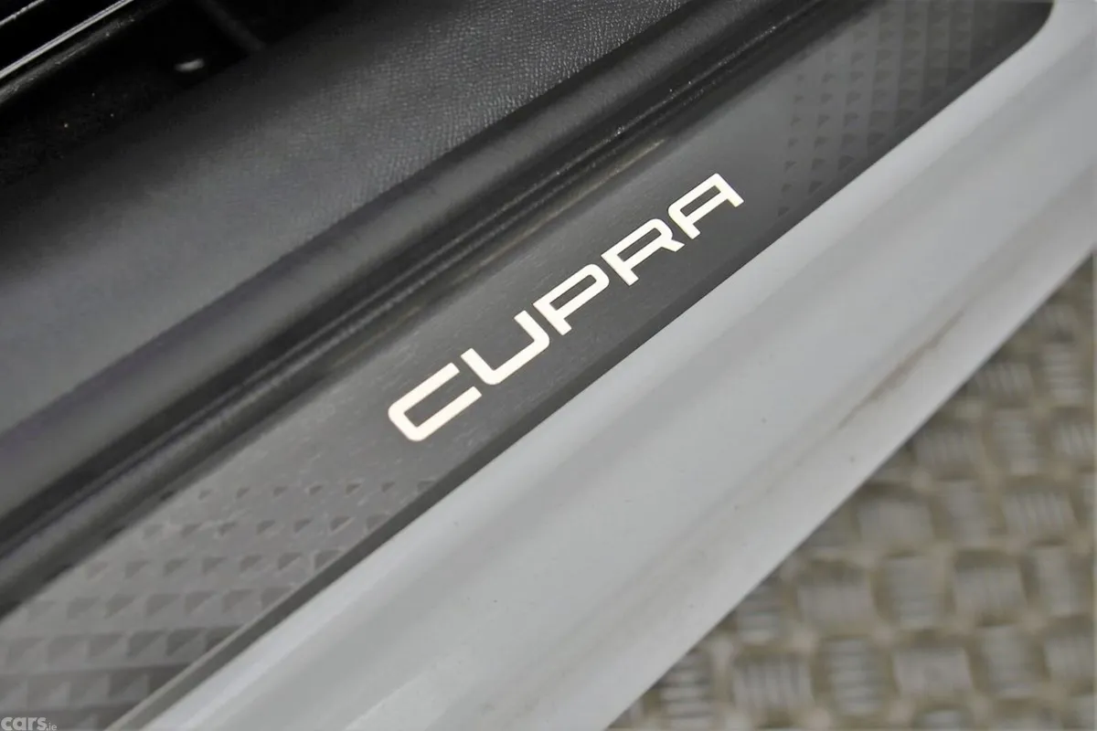 Cupra Leon Hatchback, Petrol, 2025, White
