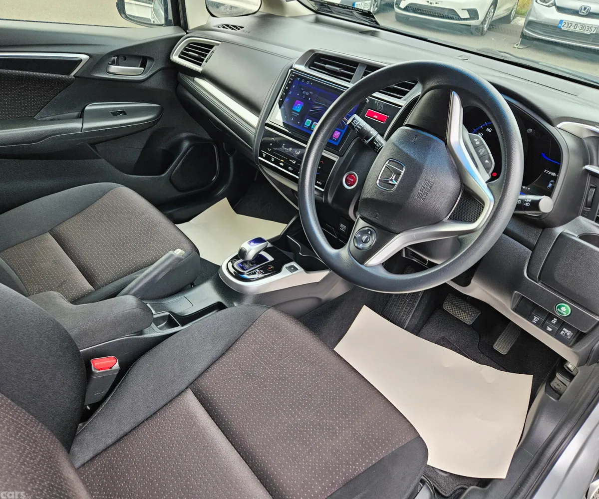 Honda Fit Hatchback, Petrol Hybrid, 2017, Silver