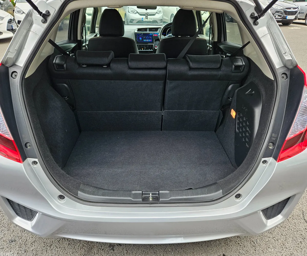 Honda Fit Hatchback, Petrol Hybrid, 2017, Silver