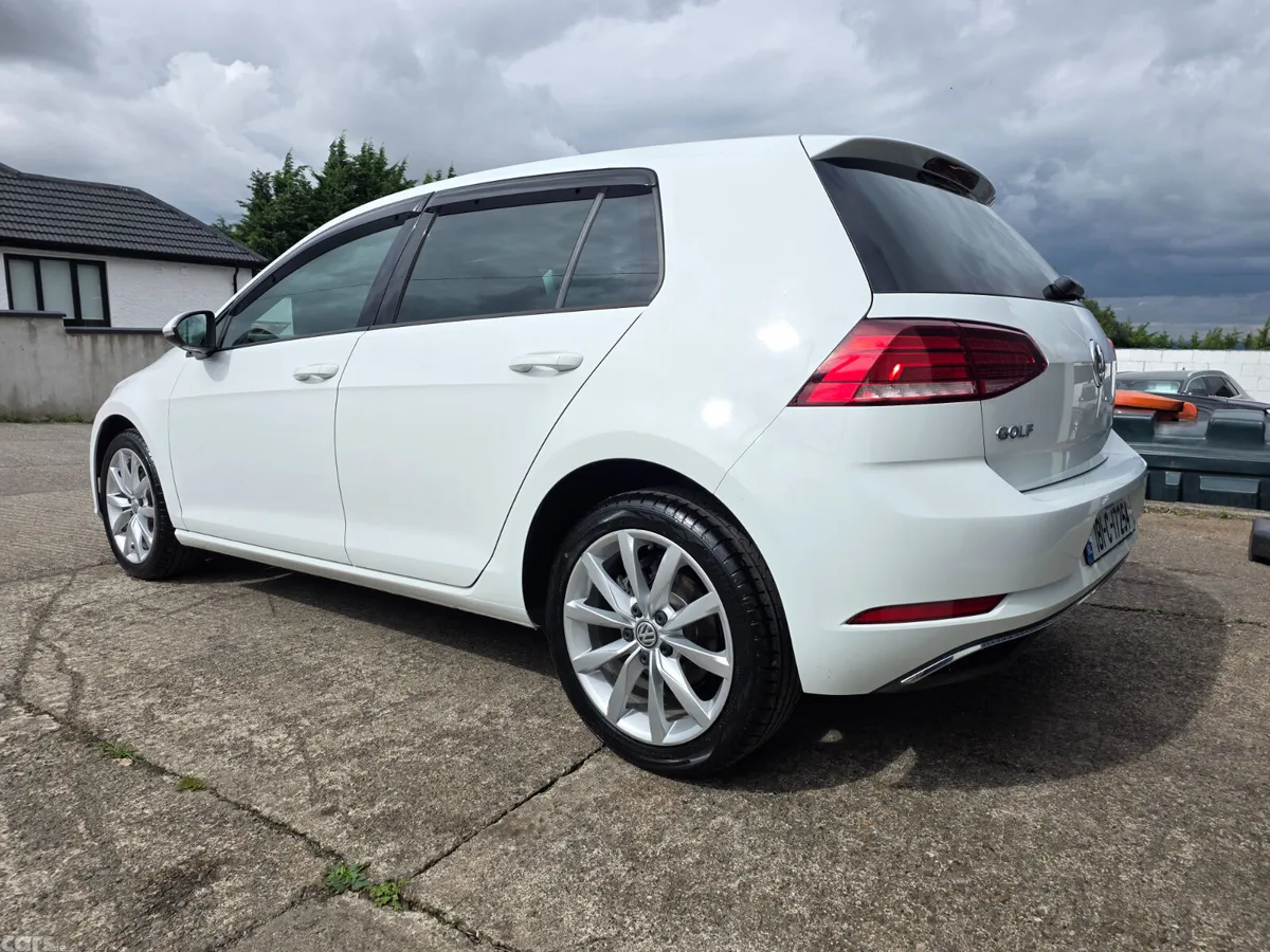 Volkswagen Golf Hatchback, Petrol, 2018, White