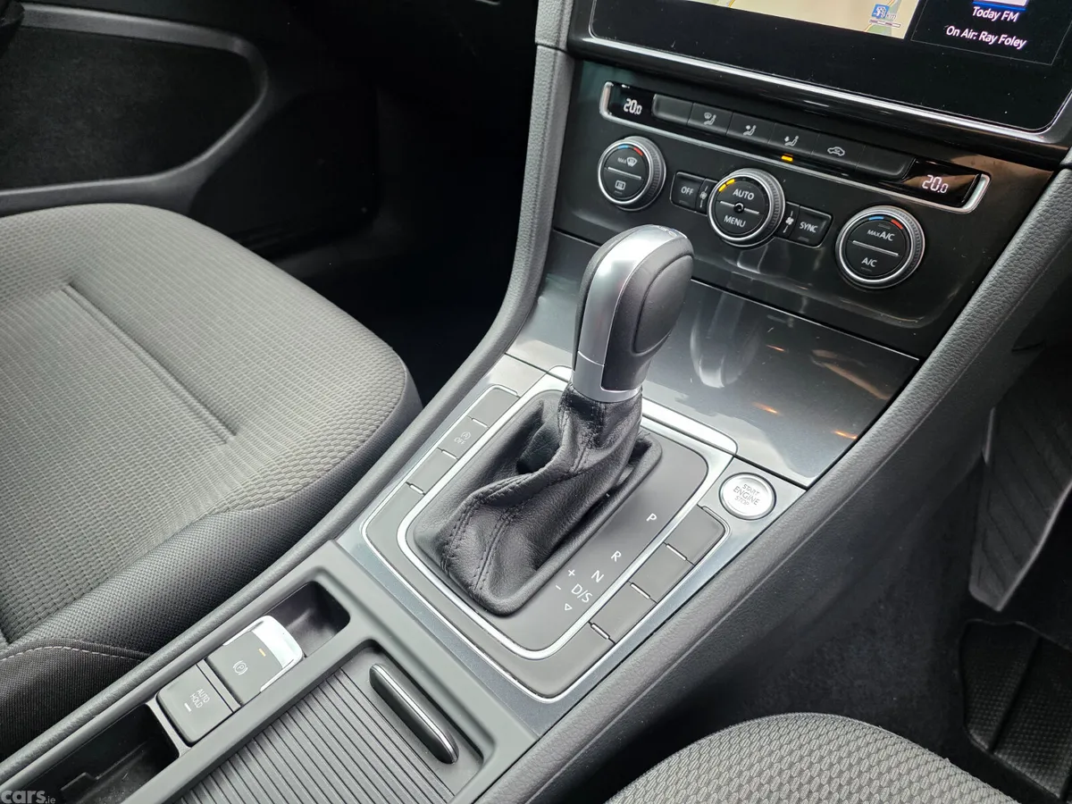 Volkswagen Golf Hatchback, Petrol, 2018, White