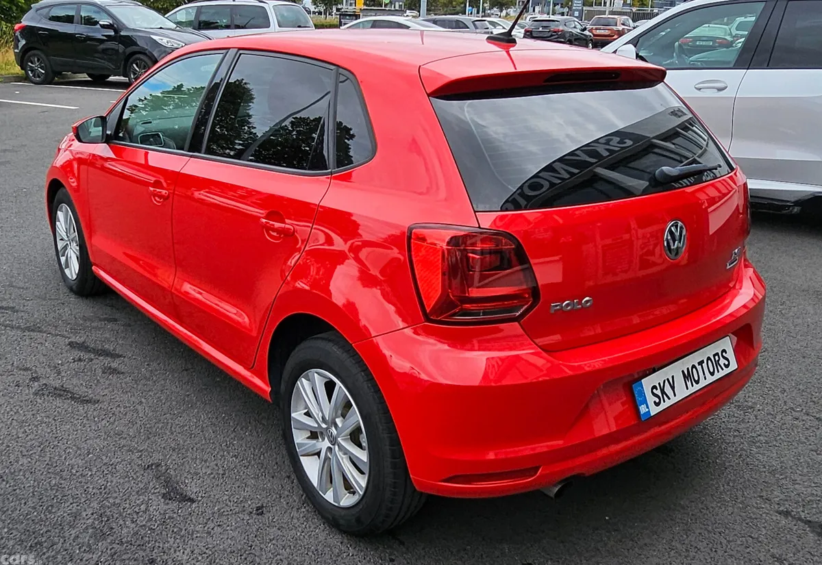 Volkswagen Polo Hatchback, Petrol, 2017, Red