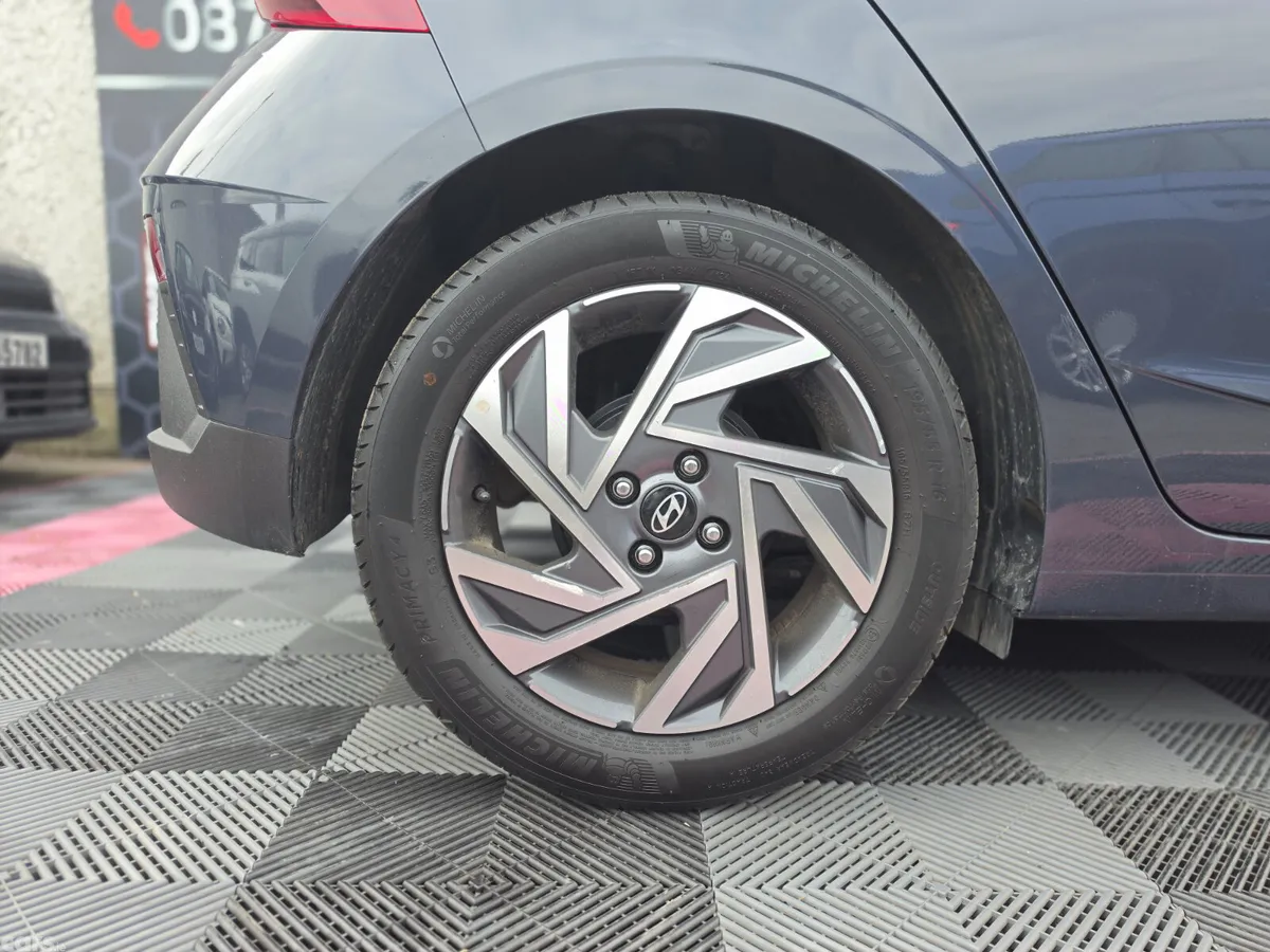 Hyundai i20 Hatchback, Petrol, 2025, Grey