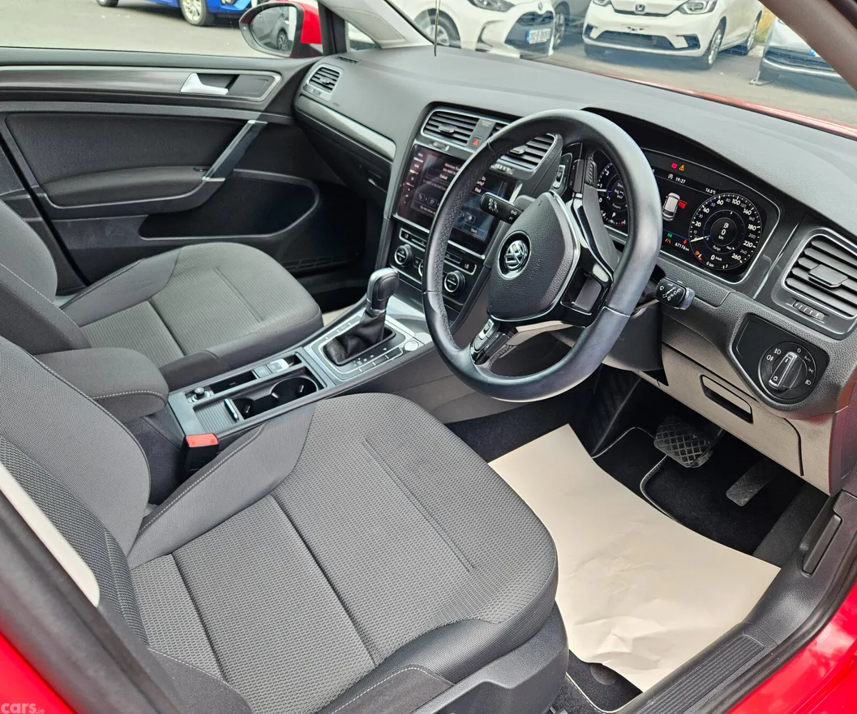 Volkswagen Golf Hatchback, Petrol, 2019, Red