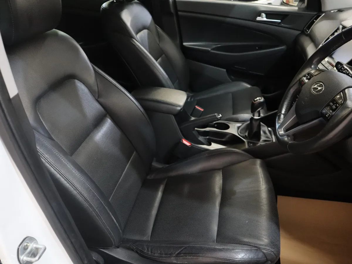 Hyundai Tucson SUV, Diesel, 2016, White