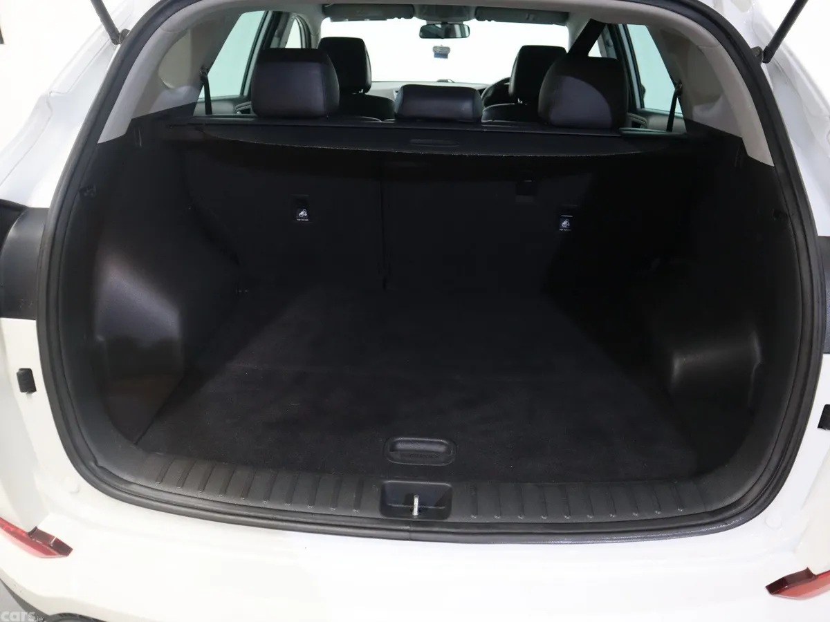 Hyundai Tucson SUV, Diesel, 2016, White