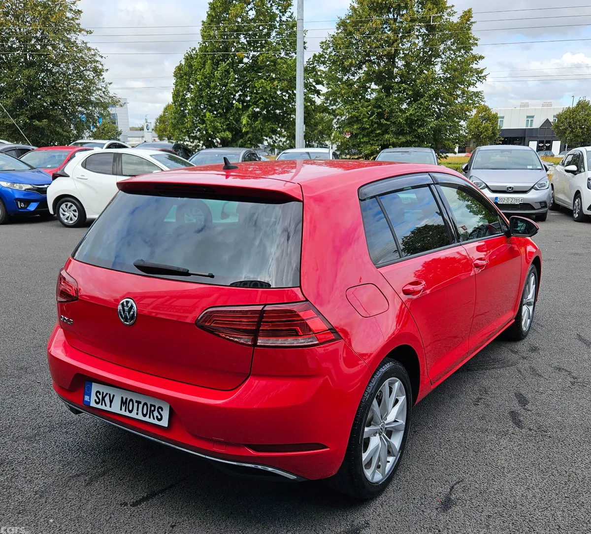 Volkswagen Golf Hatchback, Petrol, 2019, Red