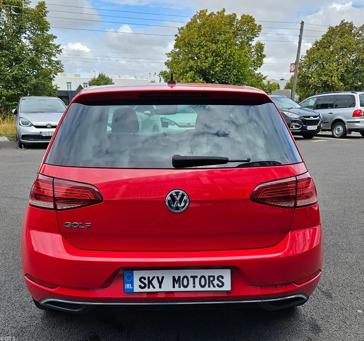 Volkswagen Golf Hatchback, Petrol, 2019, Red