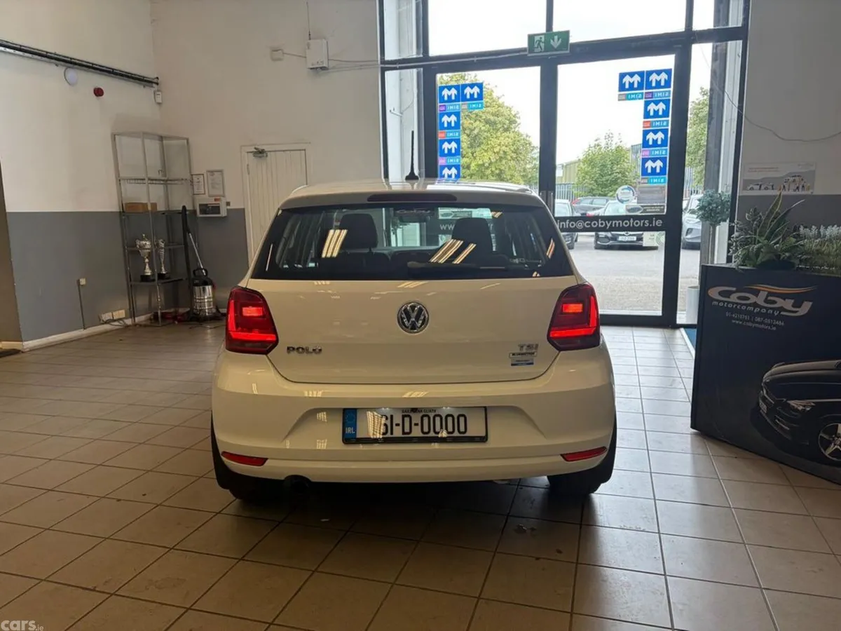 Volkswagen Polo Hatchback, Petrol, 2016, White