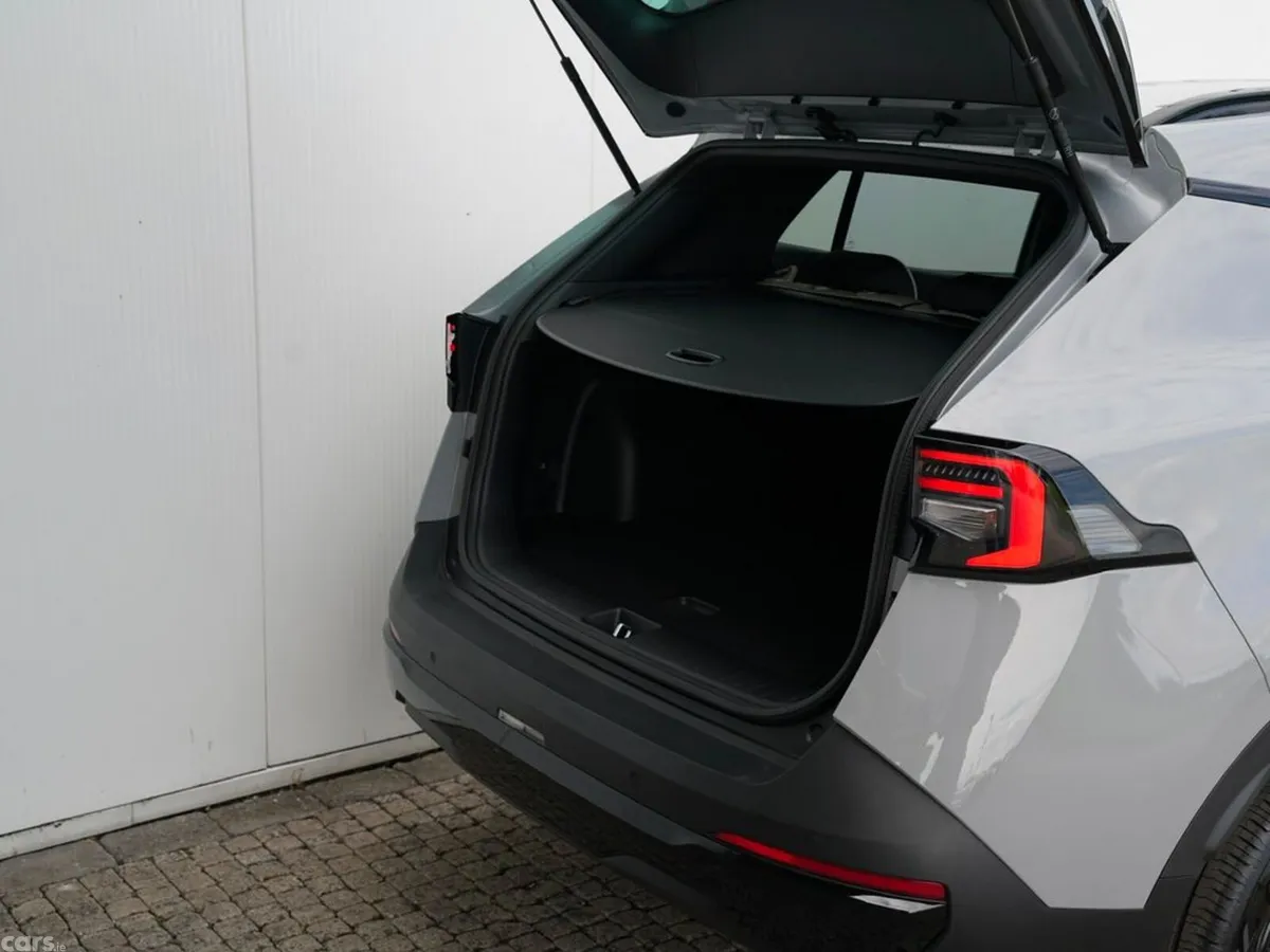 Kia Sportage SUV, Petrol Hybrid, 2027, Black