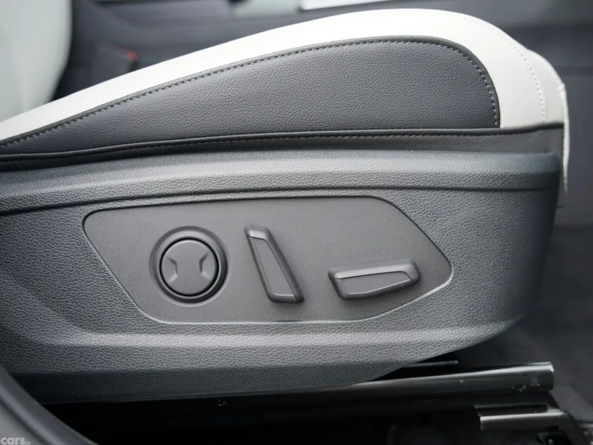 Kia Sportage SUV, Petrol Hybrid, 2027, Black