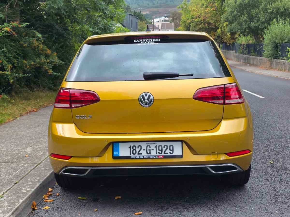 Volkswagen Golf Estate, Petrol, 2018, Yellow
