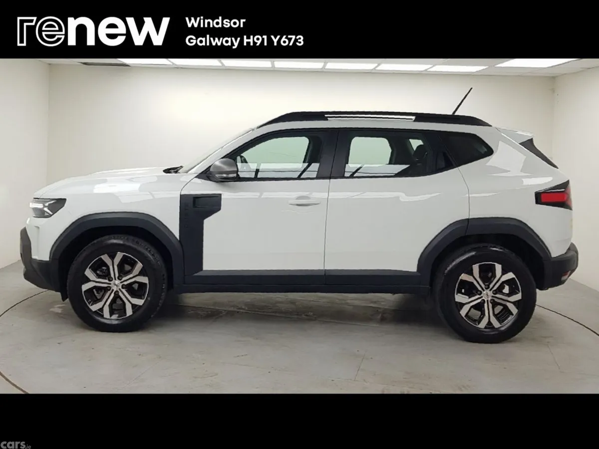 Dacia Duster SUV, Petrol Hybrid, 2025, White