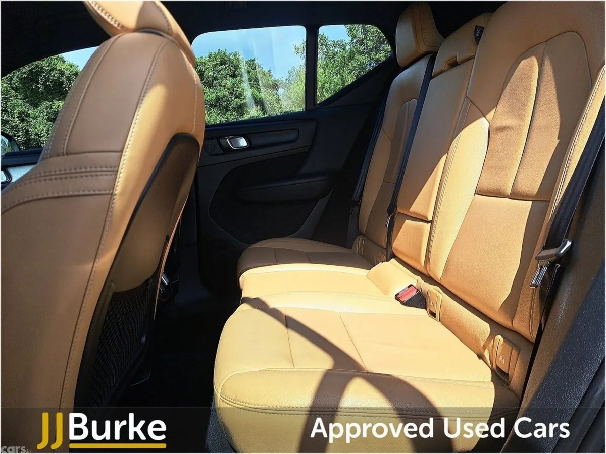 Volvo XC40 Estate, Petrol, 2018, Black