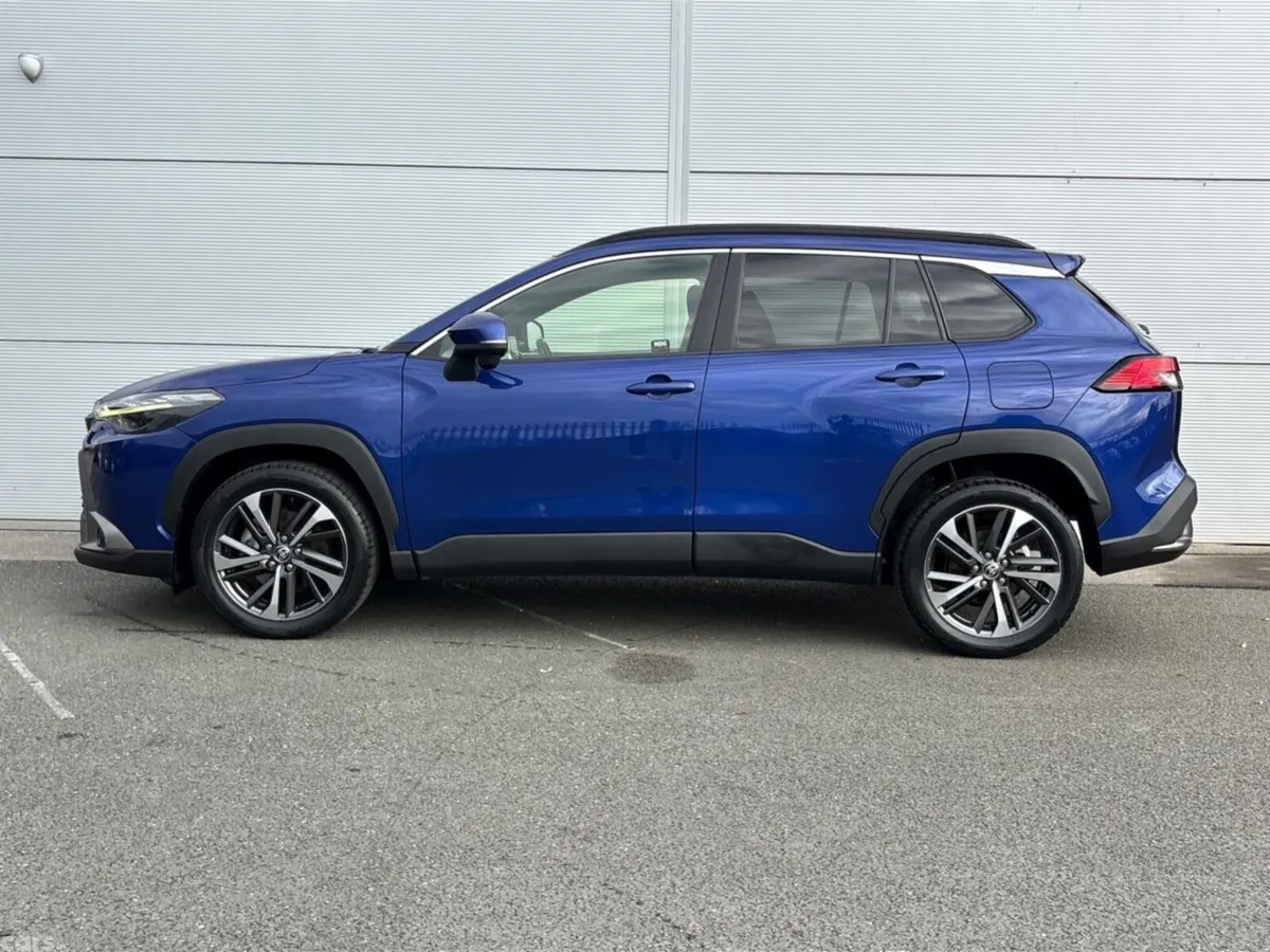 Toyota Corolla Cross SUV, Petrol Hybrid, 2022, Blue