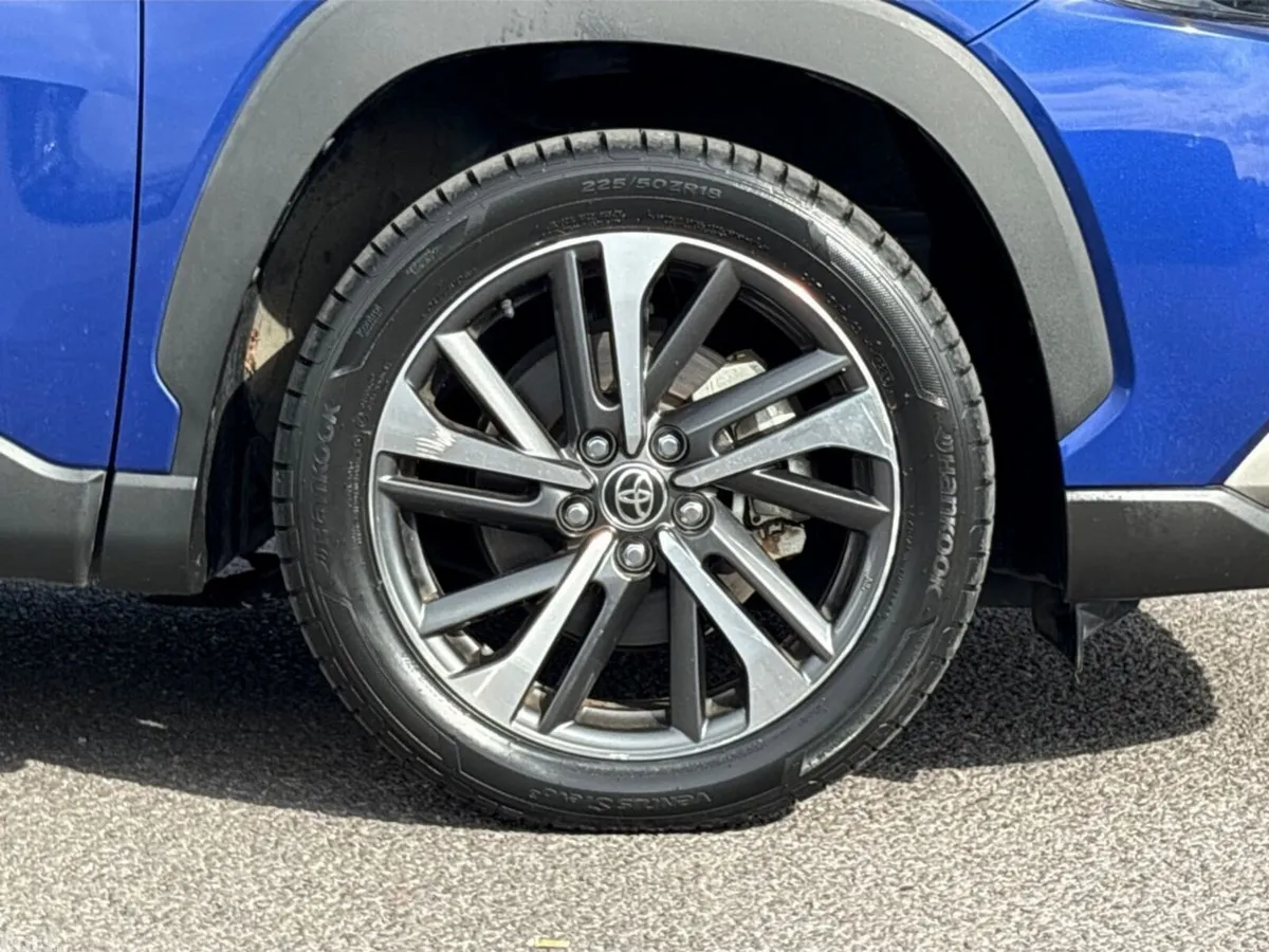 Toyota Corolla Cross SUV, Petrol Hybrid, 2022, Blue