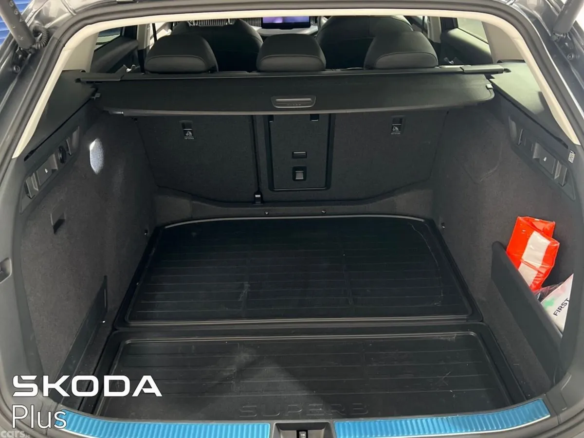 Skoda Superb Estate, Diesel, 2026, Grey