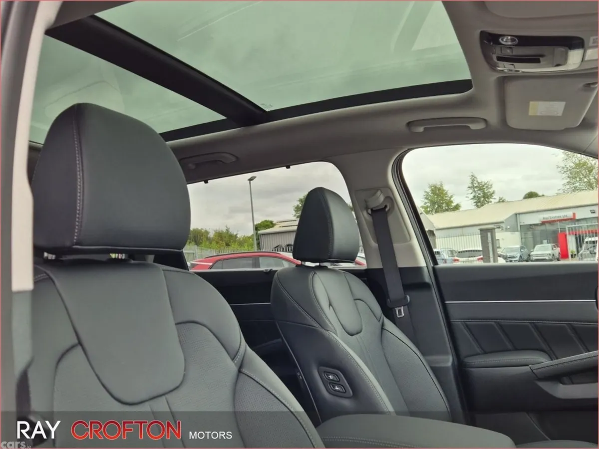 Kia Sorento SUV, Petrol Plug-in Hybrid, 2026, Grey