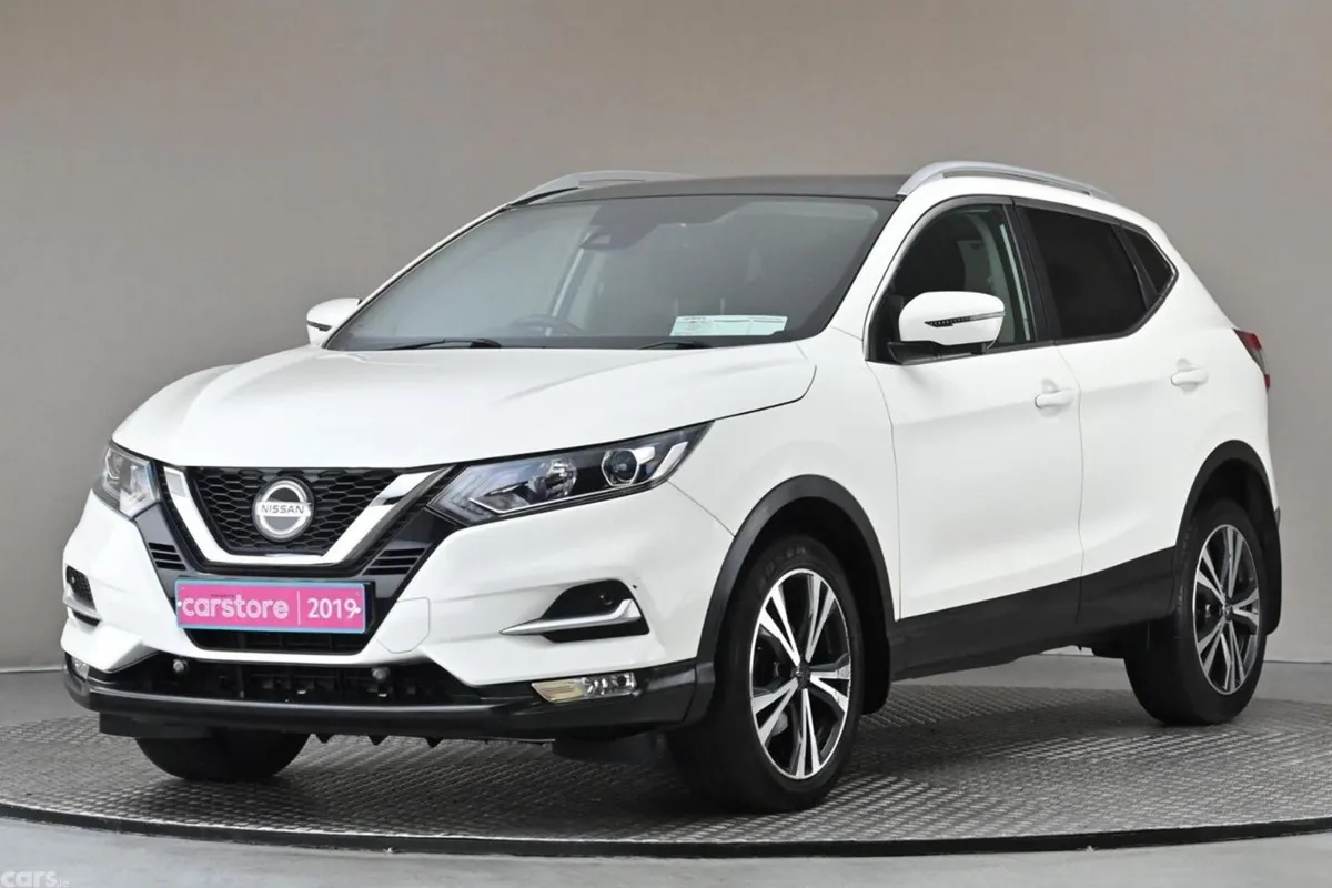 Nissan Qashqai SUV, Petrol, 2019, White