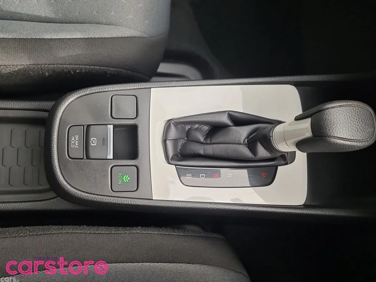 Honda Fit Hatchback, Petrol Hybrid, 2023, Silver