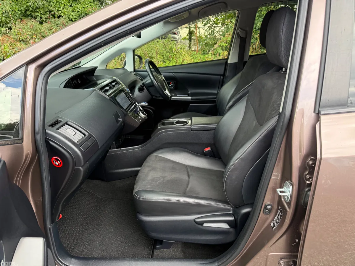 Toyota Prius Estate, Petrol Hybrid, 2015, Brown