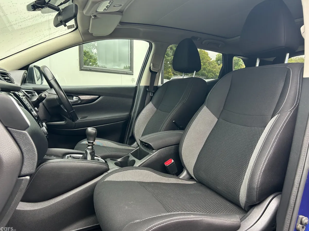 Nissan Qashqai MPV, Diesel, 2019, Blue