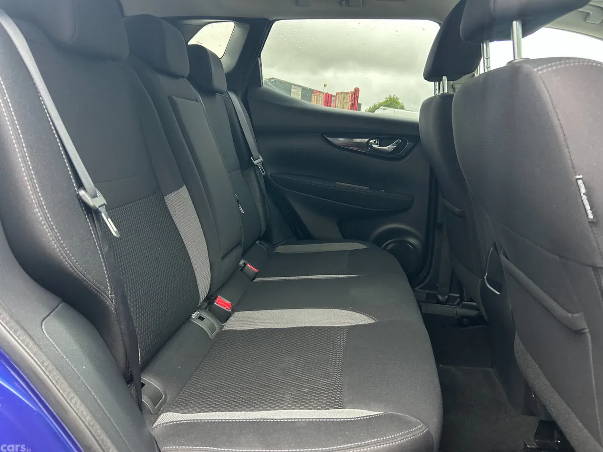 Nissan Qashqai MPV, Diesel, 2019, Blue