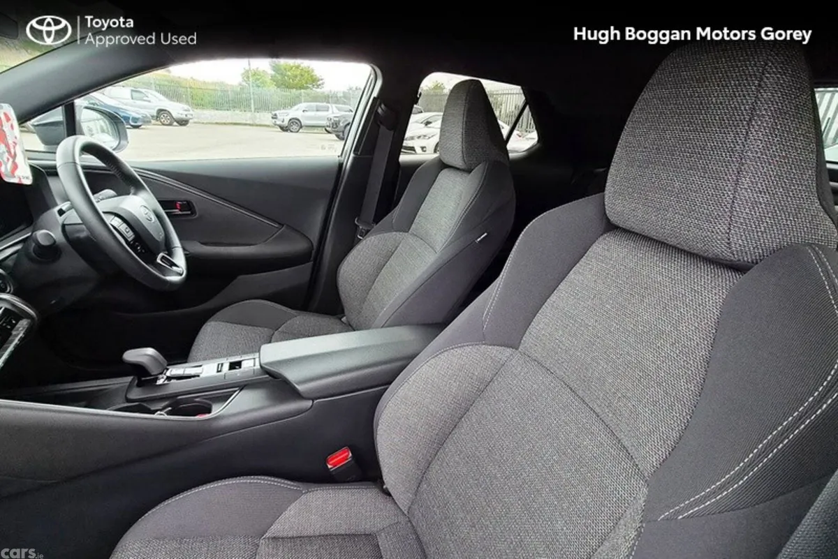 Toyota C-HR SUV, Petrol Hybrid, 2026, Grey