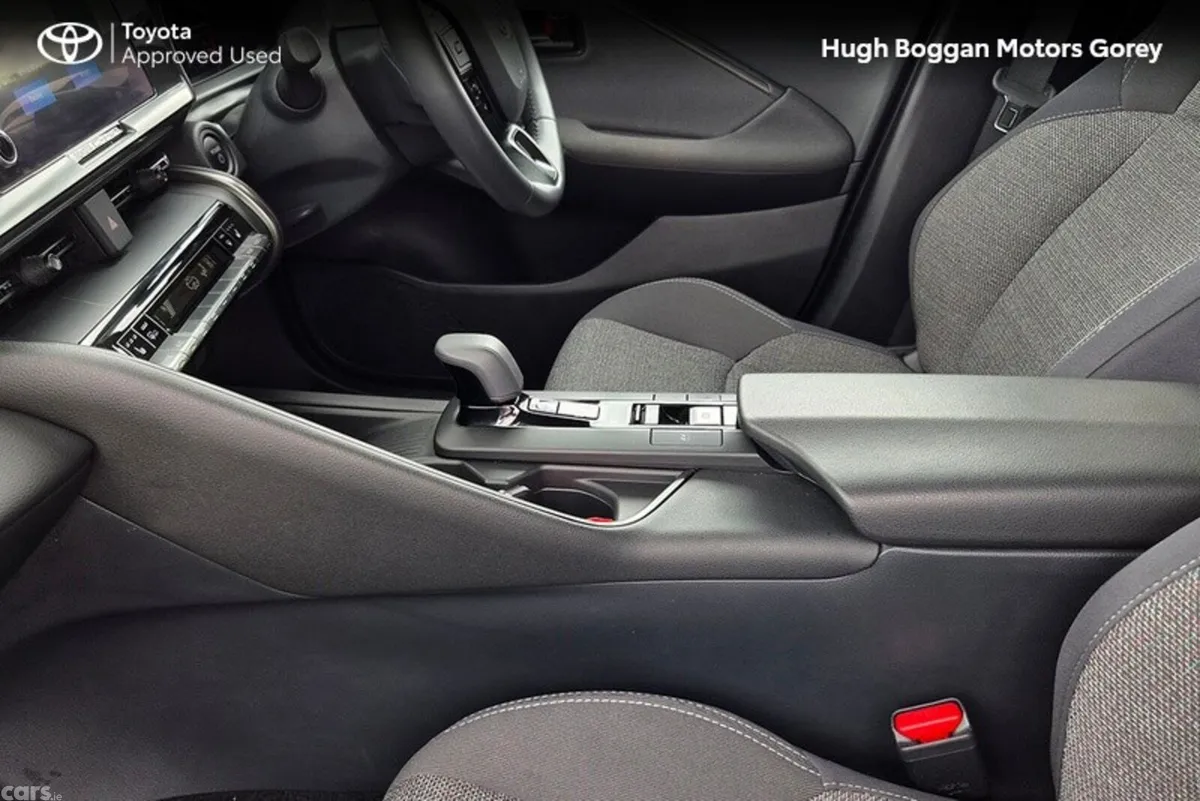 Toyota C-HR SUV, Petrol Hybrid, 2026, Grey