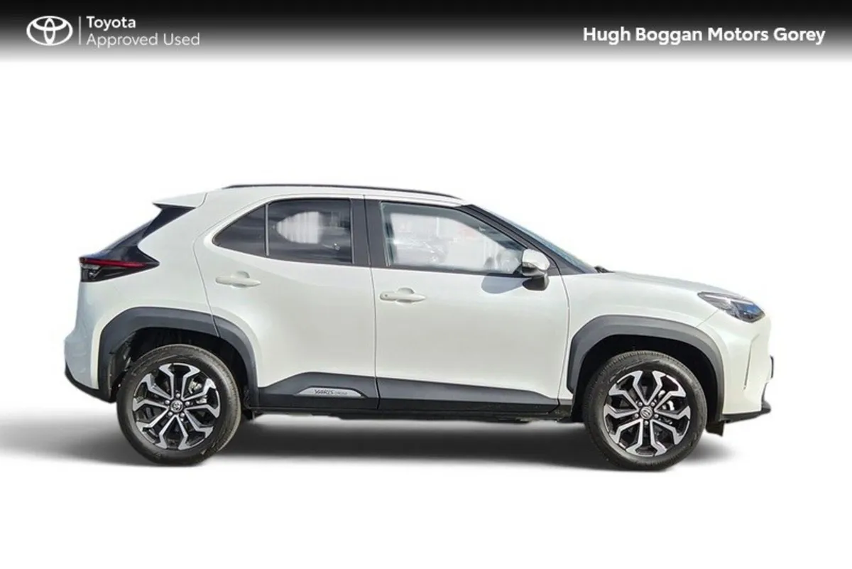 Toyota Yaris Cross SUV, Petrol Hybrid, 2026, White