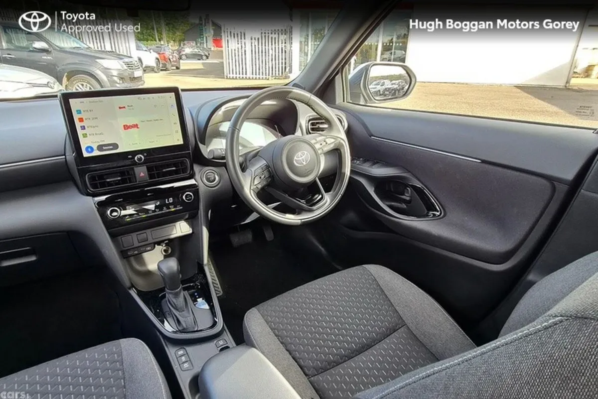 Toyota Yaris Cross SUV, Petrol Hybrid, 2026, White