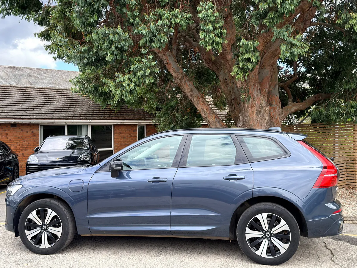 Volvo XC60 SUV, Petrol Hybrid, 2023, Blue
