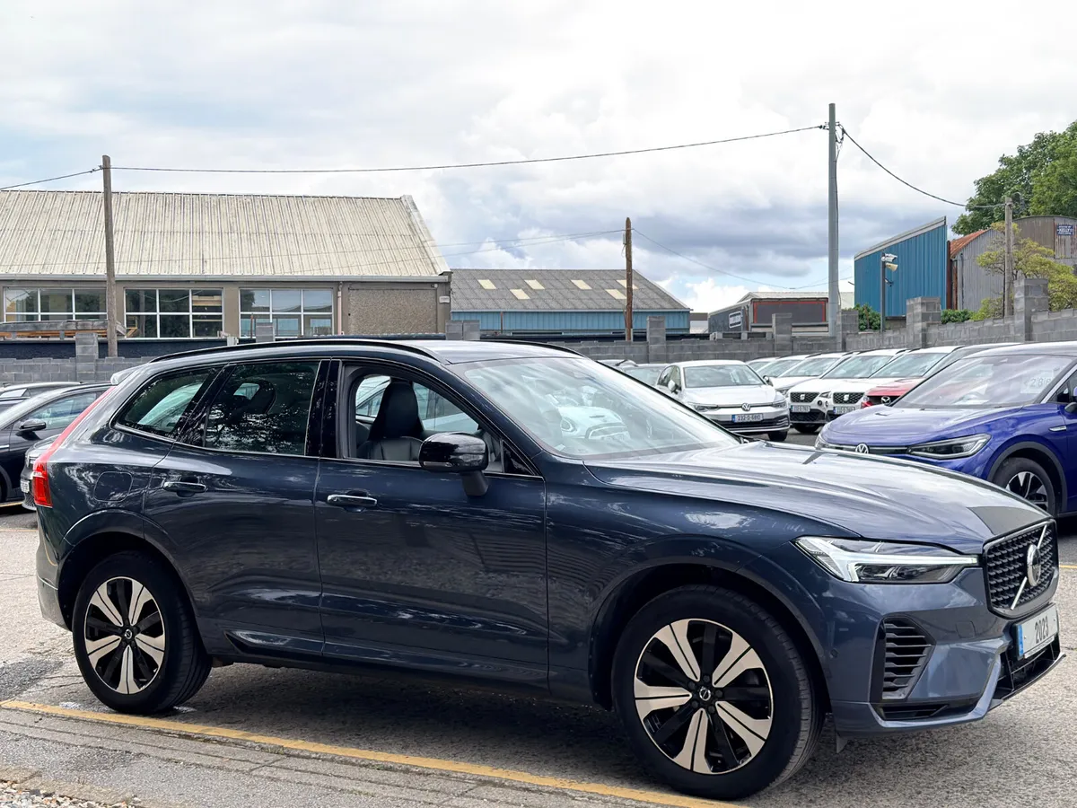 Volvo XC60 SUV, Petrol Hybrid, 2023, Blue