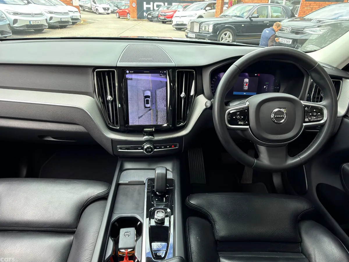 Volvo XC60 SUV, Petrol Hybrid, 2023, Blue