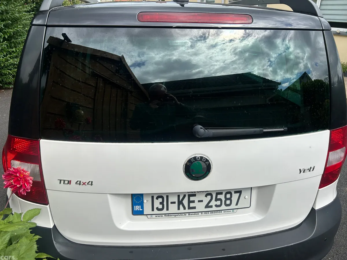 Skoda Yeti SUV, Diesel, 2013, White