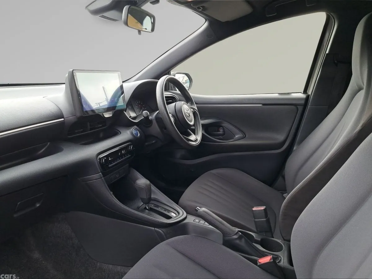 Toyota Yaris Hatchback, Petrol, 2023, Beige