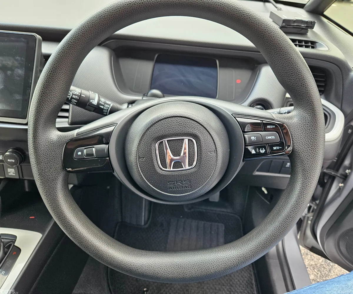 Honda Fit Hatchback, Petrol Hybrid, 2023, Silver