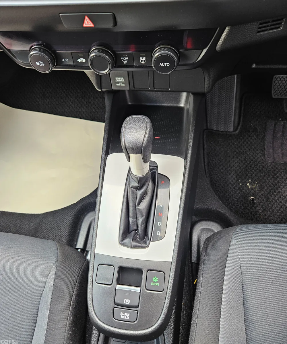 Honda Fit Hatchback, Petrol Hybrid, 2023, Silver
