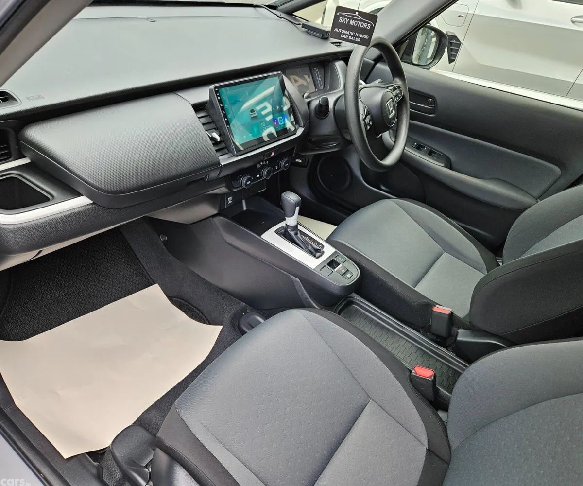 Honda Fit Hatchback, Petrol Hybrid, 2023, Silver