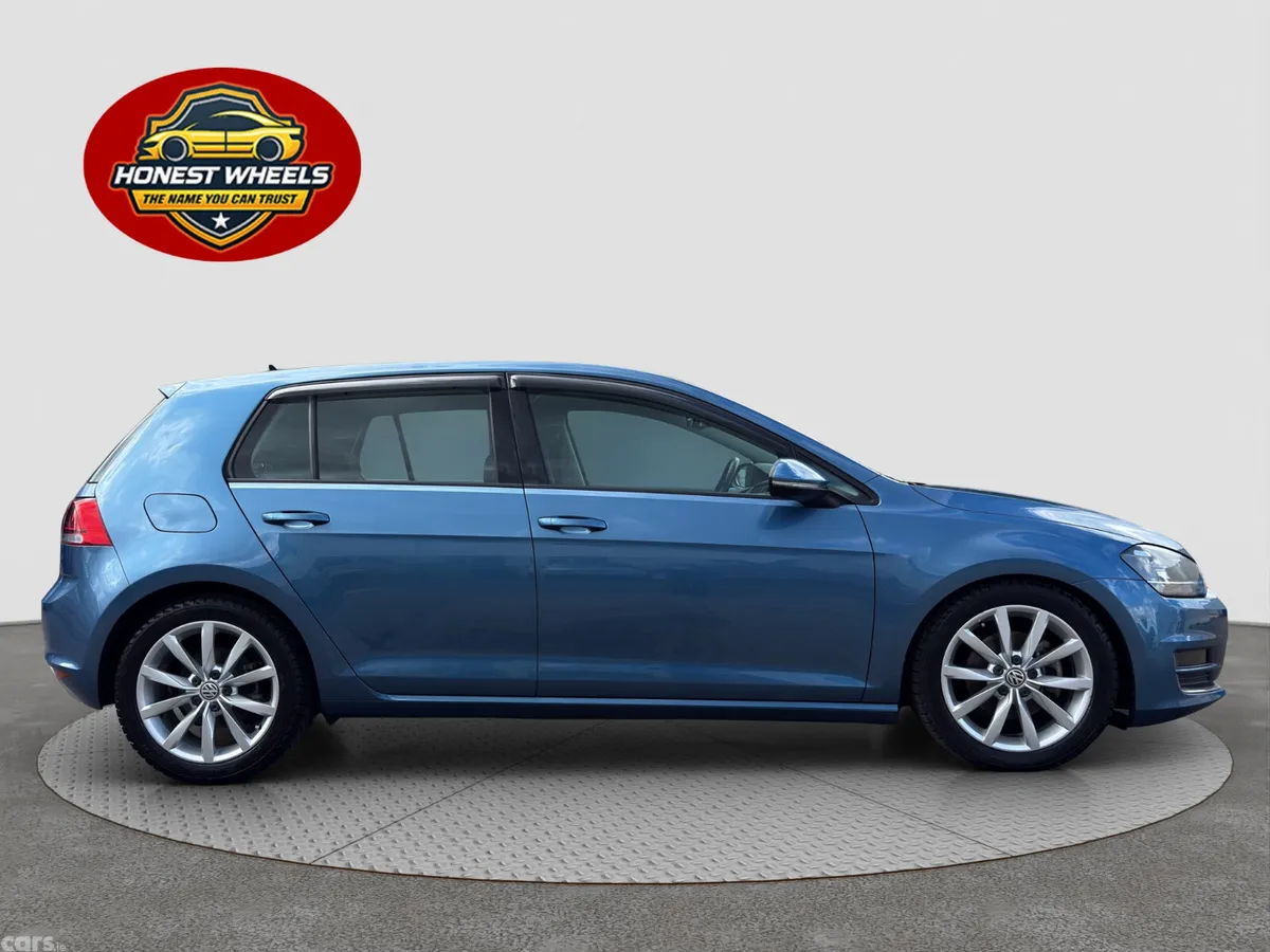 Volkswagen Golf Hatchback, Petrol, 2016, Blue