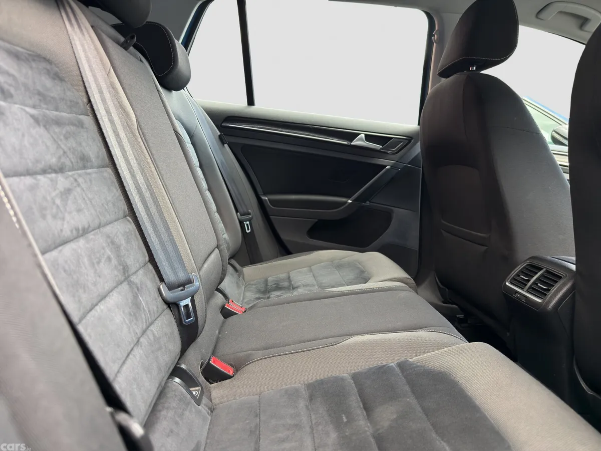 Volkswagen Golf Hatchback, Petrol, 2016, Blue