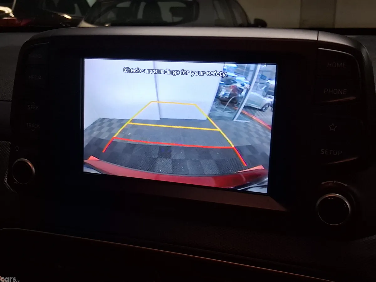 Hyundai KONA MPV, Petrol, 2018, Red