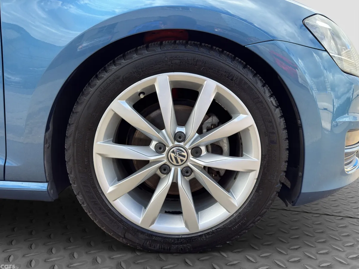 Volkswagen Golf Hatchback, Petrol, 2016, Blue