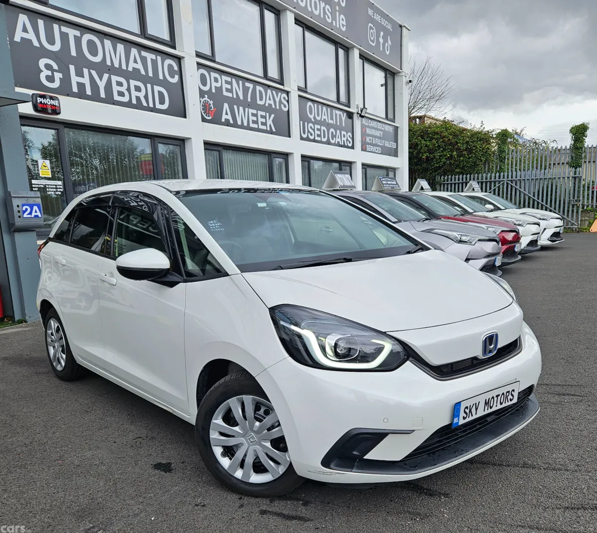 Honda Fit Hatchback, Petrol Hybrid, 2021, White