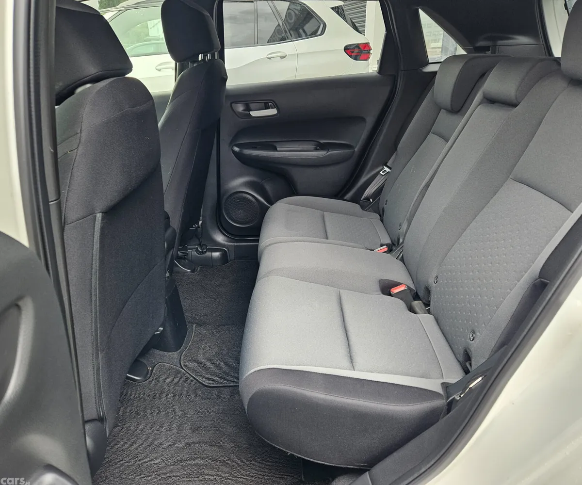 Honda Fit Hatchback, Petrol Hybrid, 2021, White